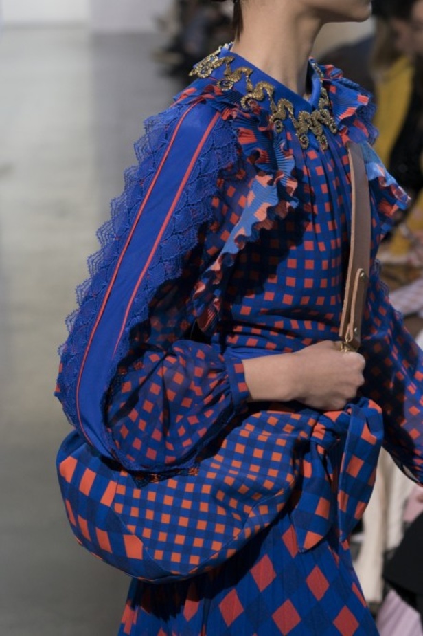 مجموعة Self Portrait للألبسة الجاهزة لخريف 2019