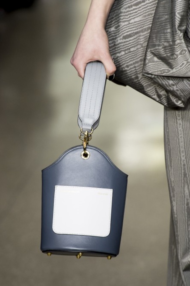 مجموعة Christian Siriano  للألبسة الجاهزة لموسم خريف 2019