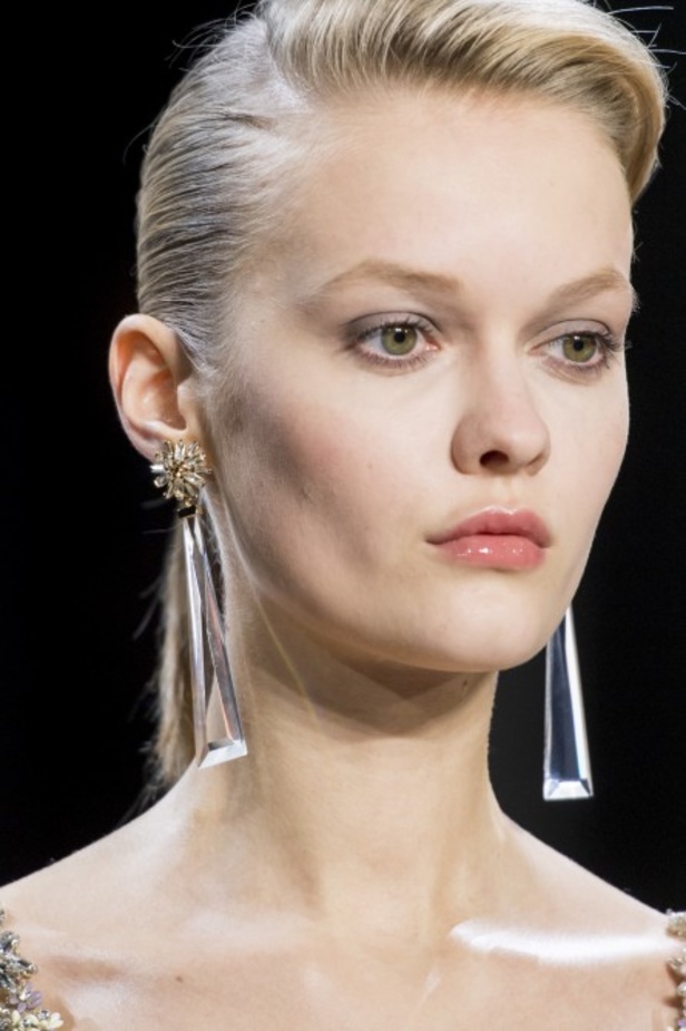 مجموعة Badgley Mischka للألبسة الجاهزة لموسم خريف 2019