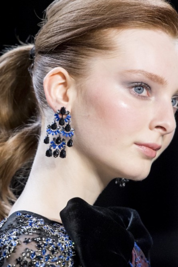 مجموعة Badgley Mischka للألبسة الجاهزة لموسم خريف 2019