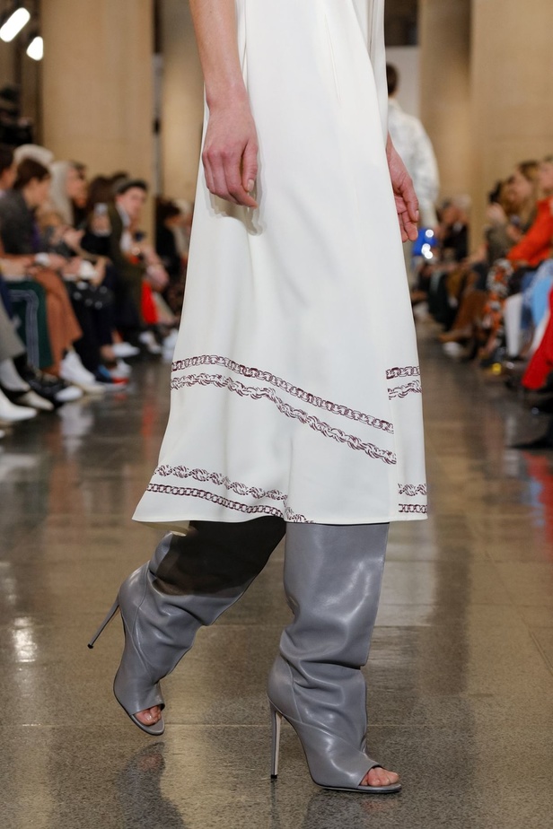 مجموعة فيكتوريا بيكهام لموسم خريف وشتاء 2019-2020