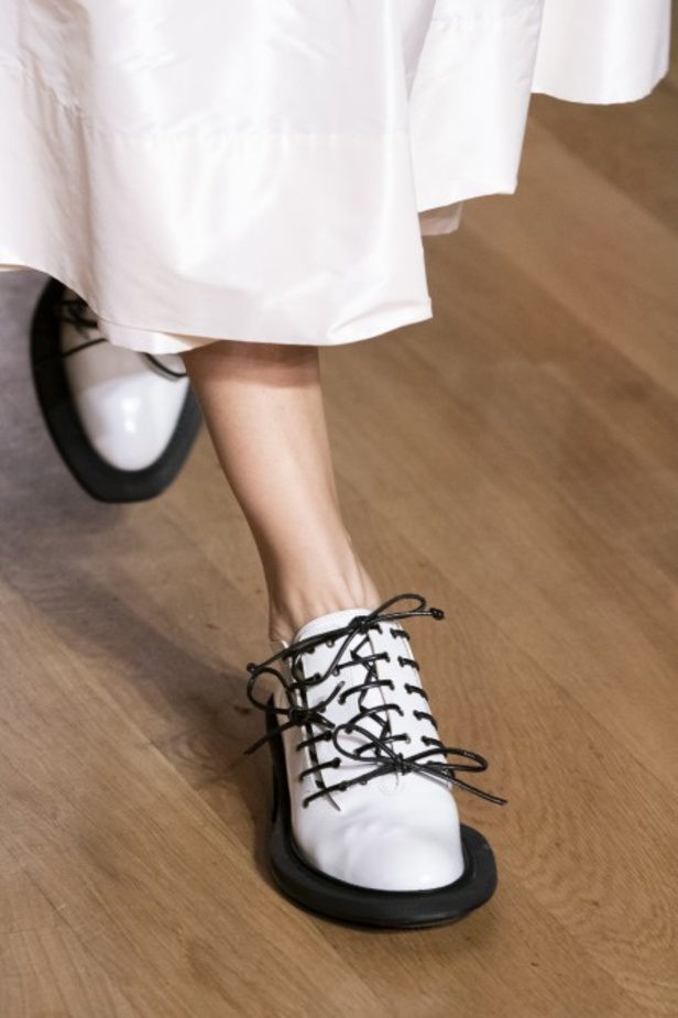 مجموعة  Simone Rocha لخريف 2019