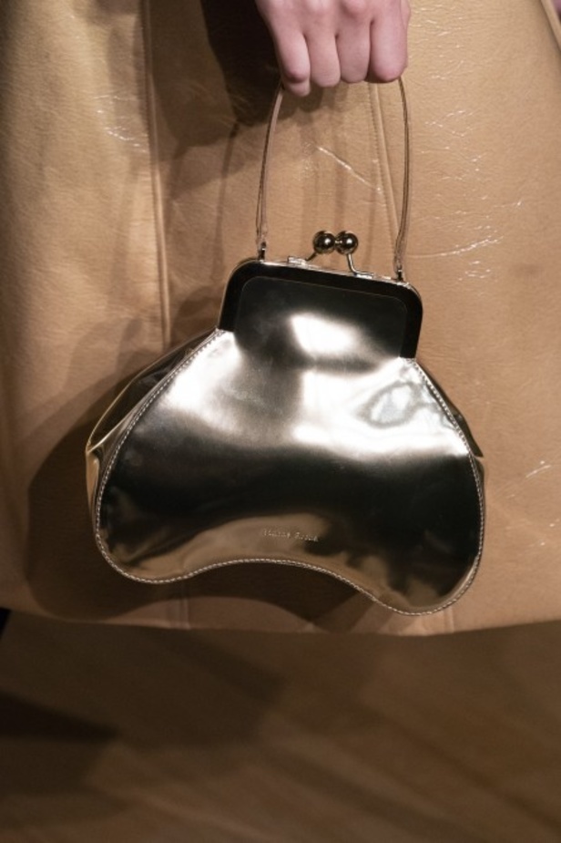 مجموعة  Simone Rocha لخريف 2019