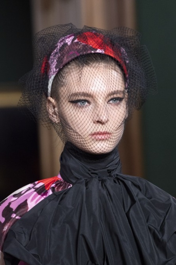 مجموعة  Simone Rocha لخريف 2019