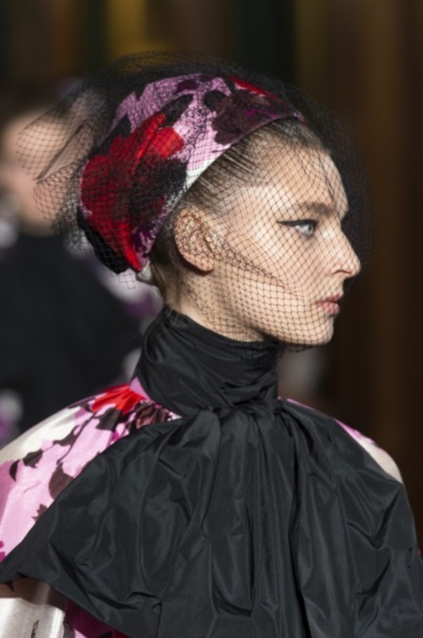 مجموعة  Simone Rocha لخريف 2019