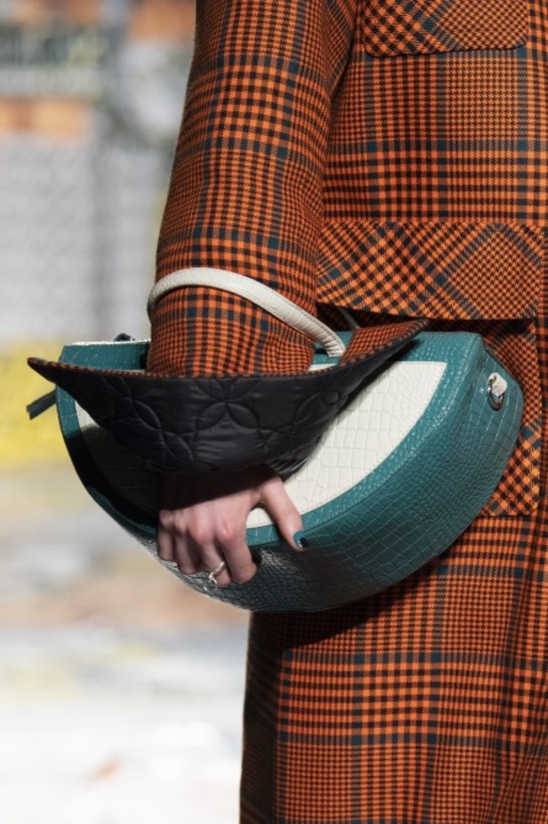 عرض أزياء هاوس أوف هولاند لخريف وشتاء 2019‏