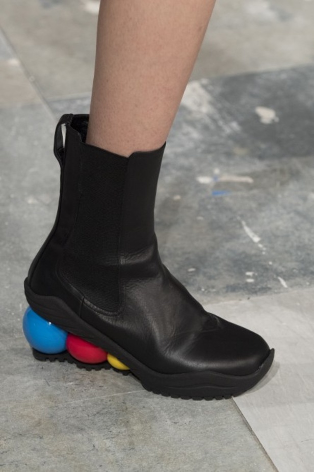 مجموعة Christopher Kane لخريف 2019