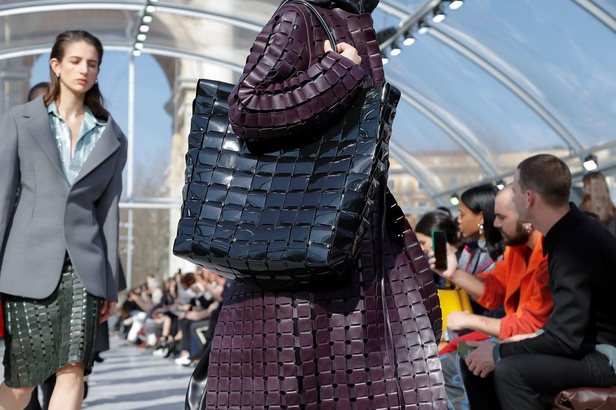 عرض دار "بوتيغا فينيتا" لموسم خريف وشتاء 2019-2020