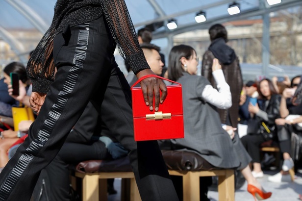 عرض دار "بوتيغا فينيتا" لموسم خريف وشتاء 2019-2020