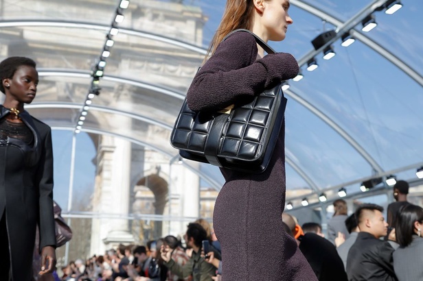 عرض دار "بوتيغا فينيتا" لموسم خريف وشتاء 2019-2020