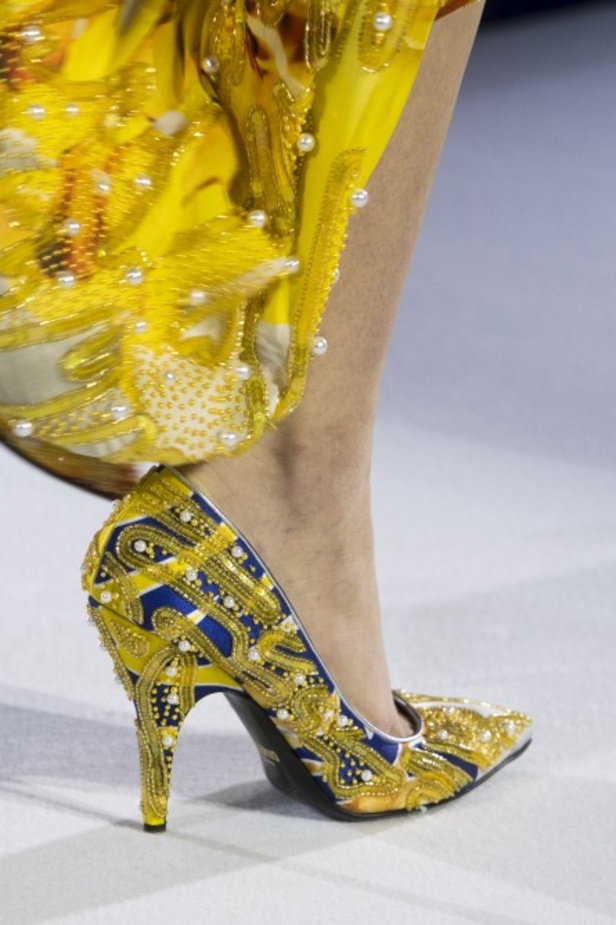 مجموعة Moschino  للألبسة الجاهزة لخريف و شتاء 2019