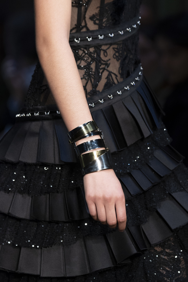 عرض أزياء ألكسندر ماكوين لموسم خريف وشتاء 2019