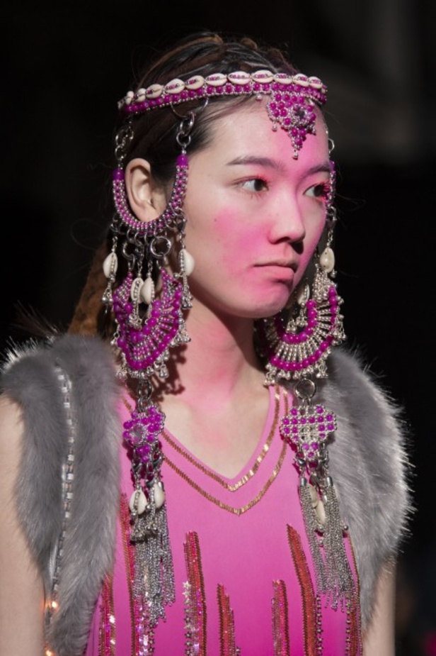 مجموعة Manish Arora للألبسة الجاهزة لخريف وشتاء 2019