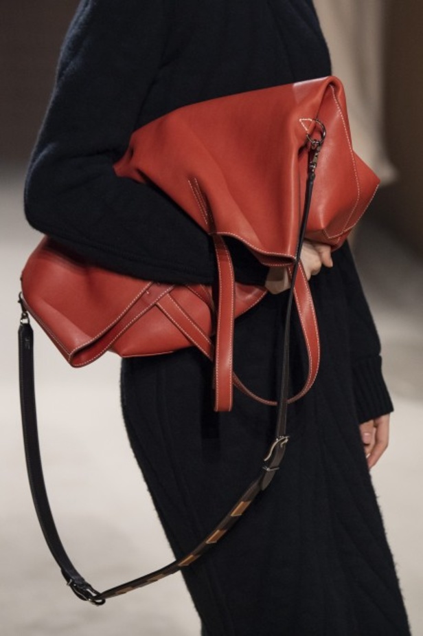 عرض Hermès لخريف وشتاء 2019 في باريس 