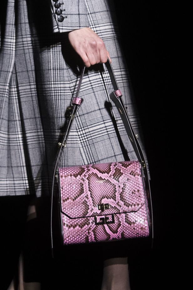 مجموعة Givenchy  للألبسة الجاهزة لخريف 2019