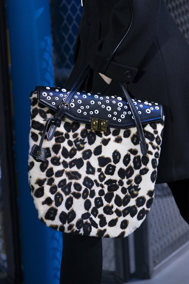 عرض أزياء لويس فويتون لخريف وشتاء 2019