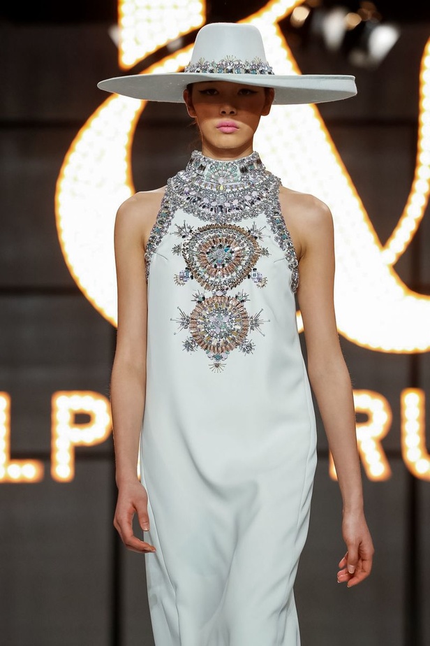 مجموعة رالف أند روسو للهوت كوتور لموسم ربيع وصيف 2019