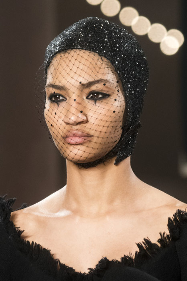 عرض أزياء Christian Dior للهوت كوتور لربيع وصيف 2019 !