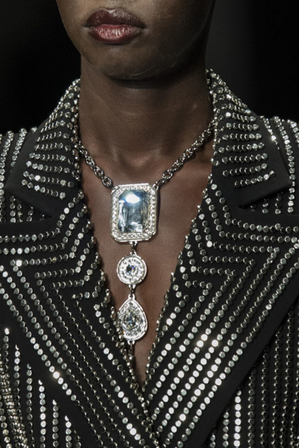 مجموعة Azzaro لربيع وصيف 2019