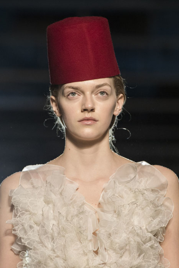 مجموعة الألبسة الراقية من جيامباتيستا فالي لربيع 2019