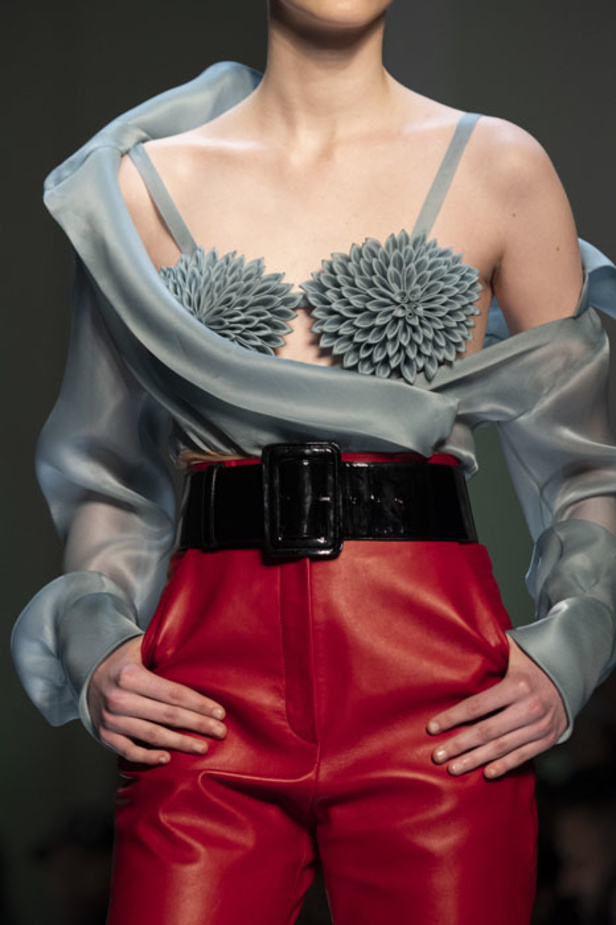 مجموعة الألبسة الراقية من جان بول غوتييه لربيع 2019