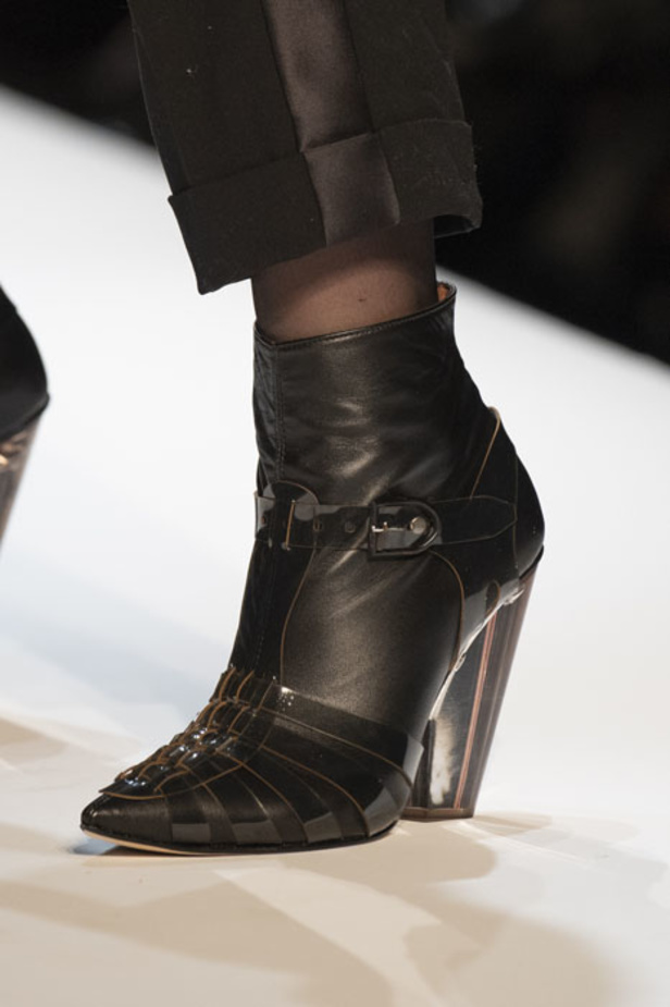 مجموعة الألبسة الراقية من جان بول غوتييه لربيع 2019