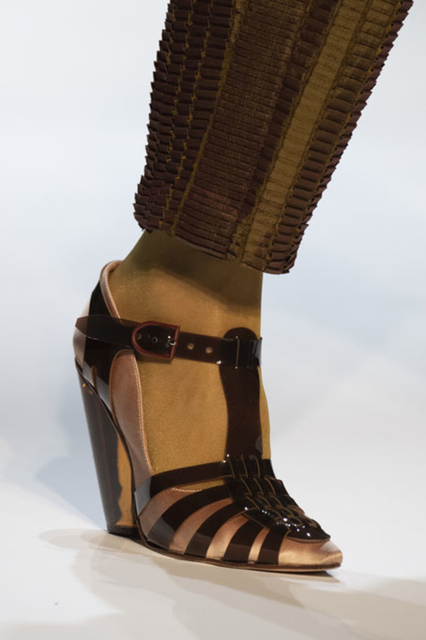 مجموعة الألبسة الراقية من جان بول غوتييه لربيع 2019