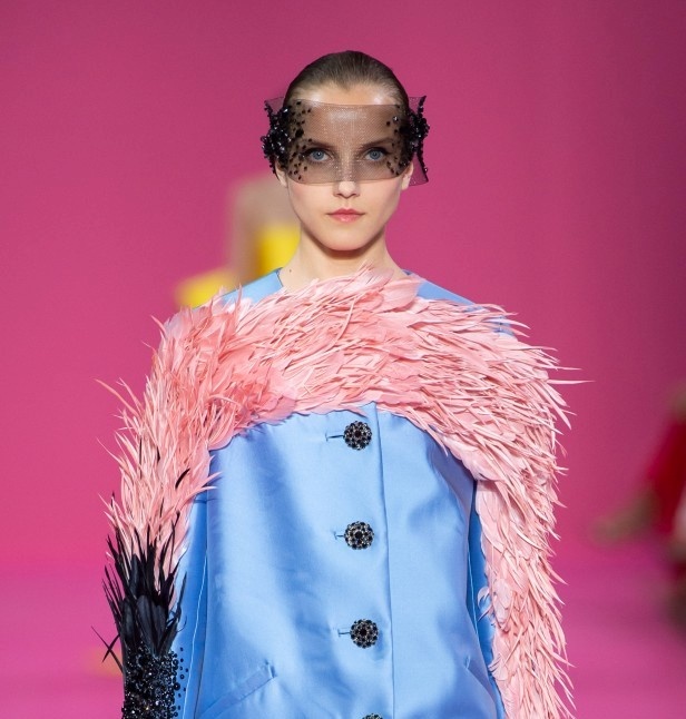 مجموعة جورج حبيقة للأزياء الراقية لخريف 2019: أناقة في التصاميم وعصرية بالتفاصيل