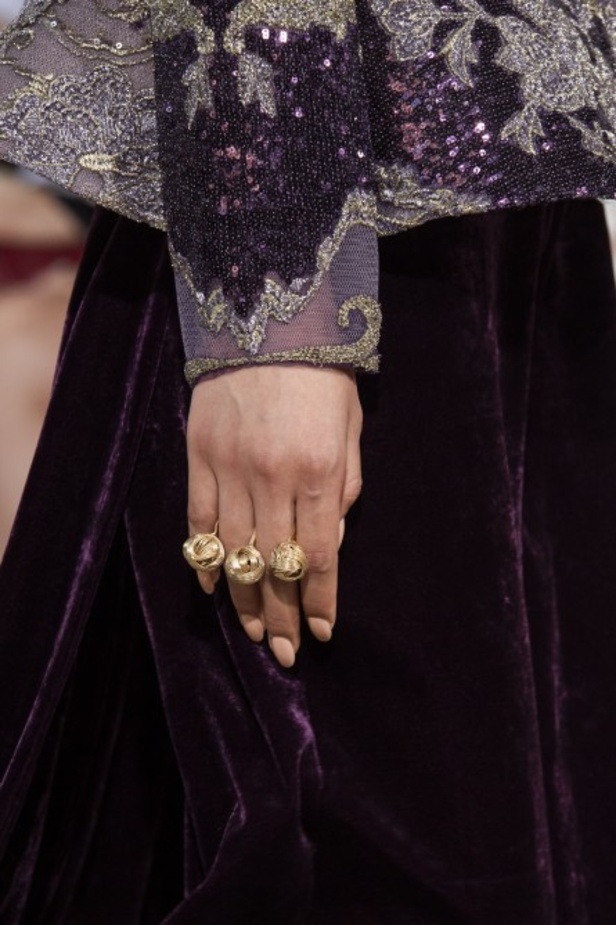 مجموعة إيلي صعب للأزياء الفاخرة لخريف وشتاء 2020 من وحي الصين