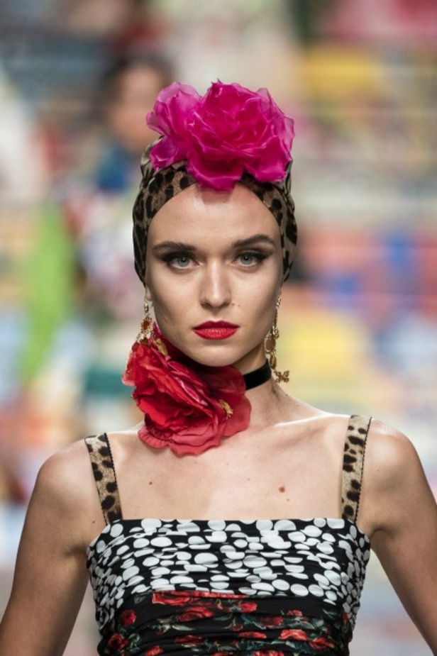 عرض ازياء dolce & gabbana لربيع وصيف 2021 ضمن أسبوع الموضة في ميلانو