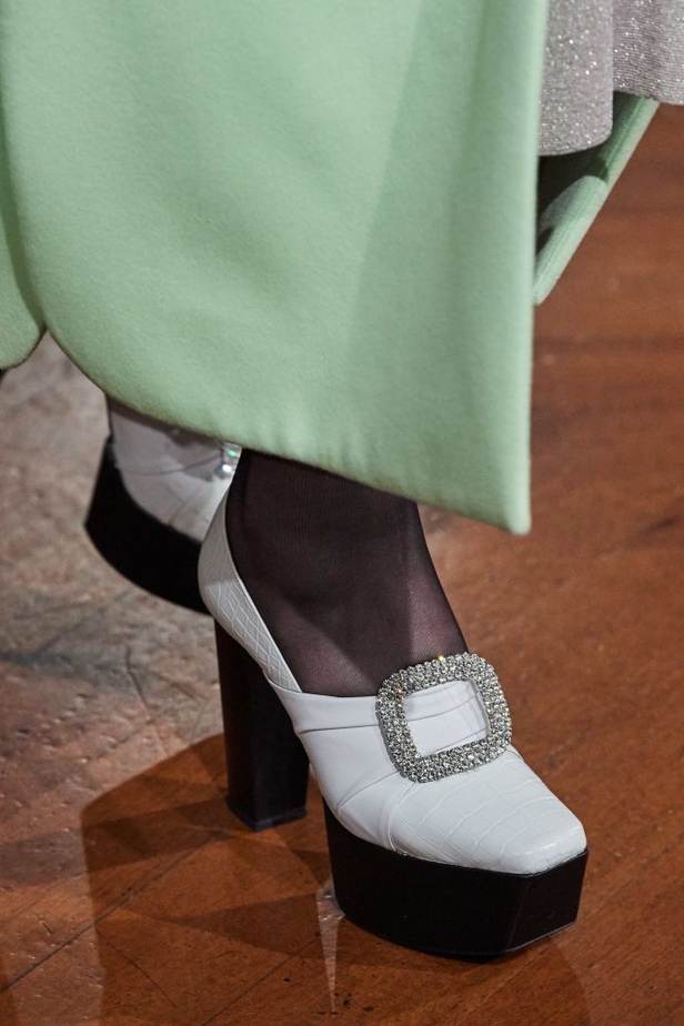 فساتين PRABAL GURUNG لخريف وشتاء2020/2021  