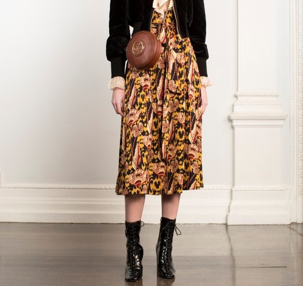 مجموعة TEMPERLEY LONDON من اسبوع الموضة في لندن لخريف وشتاء 2020/2021