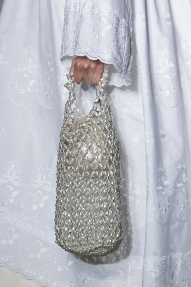 مجموعة الالبسة الفاخرة من SIMONE ROCHA لخريف وشتاء 2020-2021