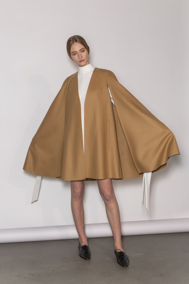 فساتين كارولينا هيريرا لخريف وشتاء 2020-2021 من اسبوع الموضة في نيويورك