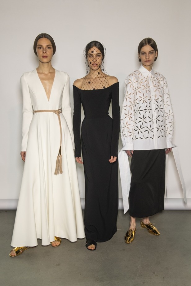 فساتين كارولينا هيريرا لخريف وشتاء 2020-2021 من اسبوع الموضة في نيويورك