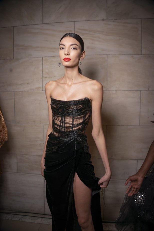 مجموعة اوسكار دي لارنتا من اسبوع الموضة في نيويورك 2020 