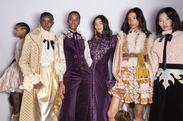 مجموعة ZIMMERMAN لخريف وشتاء 2020/2021 من نيويورك 