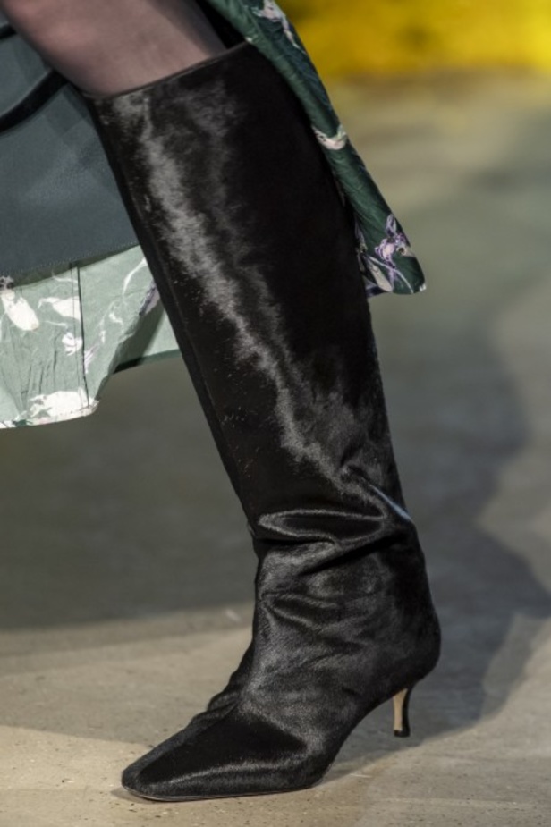 ازياء JASON WU  الجاهزة لخريف وشتاء 2020/2021 من نيويورك 