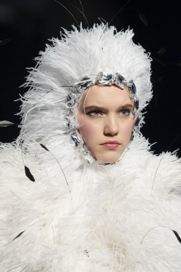 عرض أزياء Richard Quinn لخريف وشتاء 2020-2021