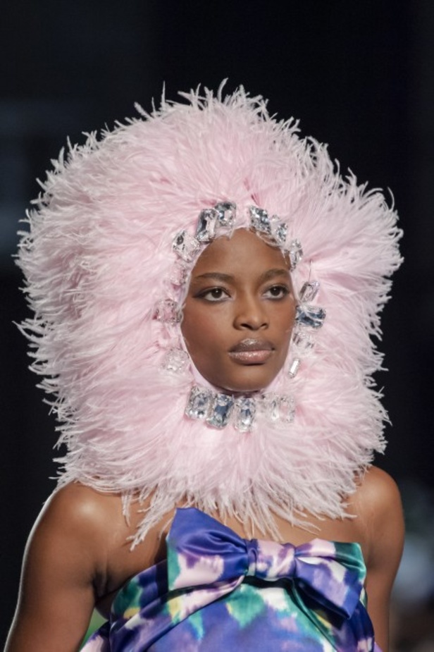 عرض أزياء Richard Quinn لخريف وشتاء 2020-2021