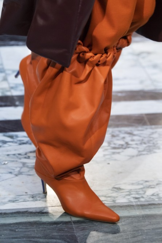 ازياء ROKSANDA لخريف وشتاء 2020-2021 خلال اسبوع الموضة في لندن   