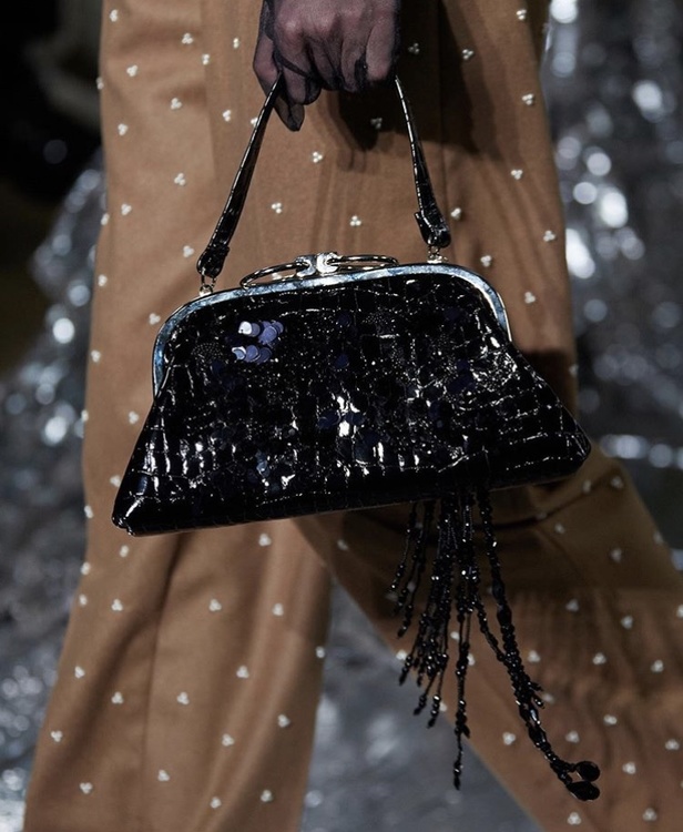 مجموعة erdem للالبسة الجاهزة من اسبوع الموضة في لندن  2020 