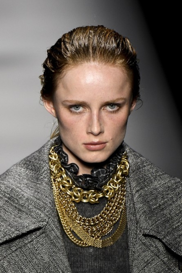 مجموعة Alberta Ferretti الفاخرة خلال اسبوع الموضة في ميلانو لخريف وشتاء 2020-2021