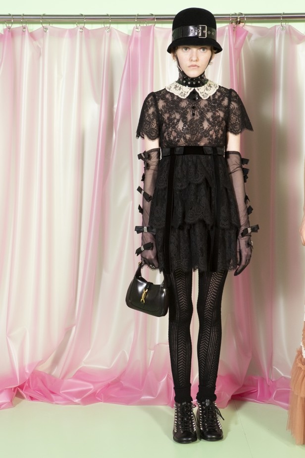 عرض ازياء دار GUCCI لخريف وشتاء 2020-2021 مباشرة من ميلانو 