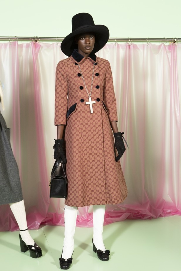 عرض ازياء دار GUCCI لخريف وشتاء 2020-2021 مباشرة من ميلانو 