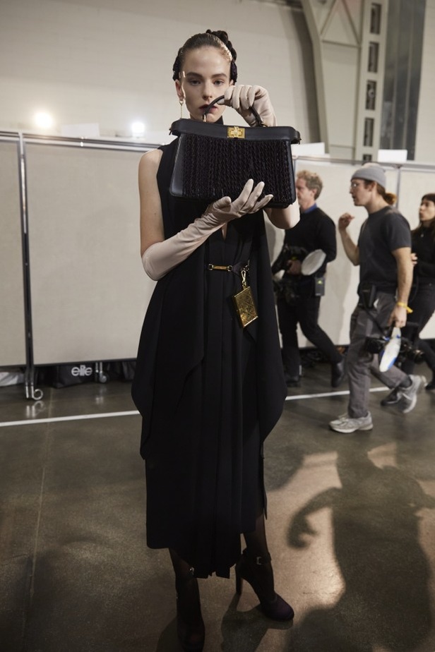 مجموعة فندي FENDI لخريف وشتاء 2020-2021 خلال اسبوع الموضة في ميلانو 