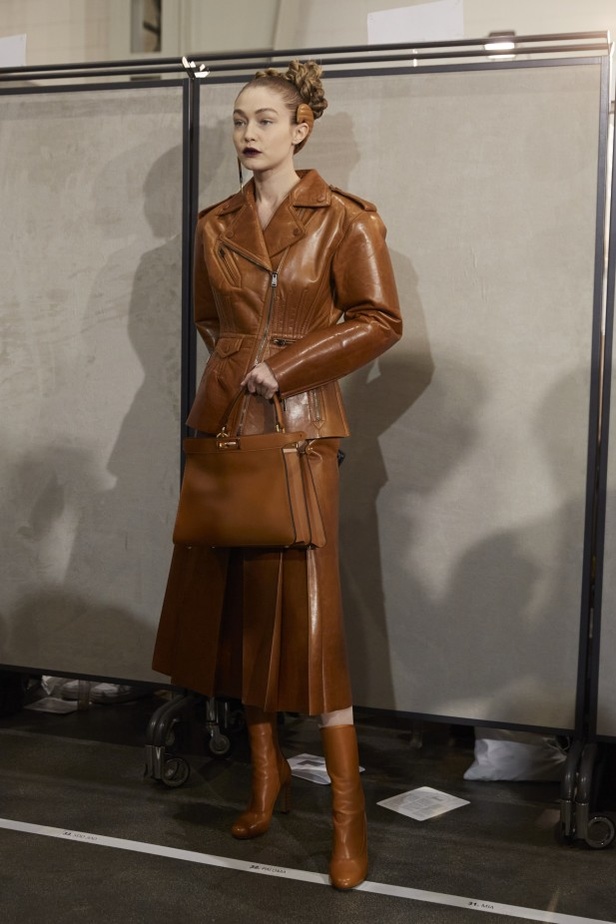 مجموعة فندي FENDI لخريف وشتاء 2020-2021 خلال اسبوع الموضة في ميلانو 