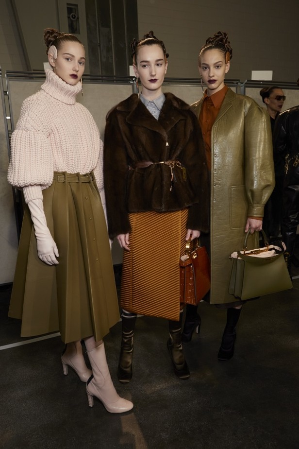 مجموعة فندي FENDI لخريف وشتاء 2020-2021 خلال اسبوع الموضة في ميلانو 