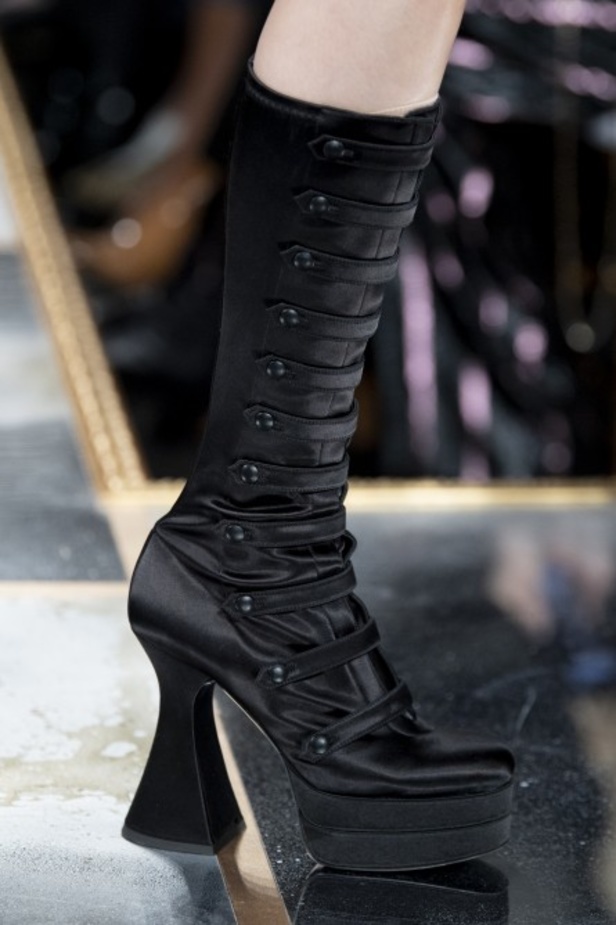 مجموعة موسكينو MOSCHINO لخريف وشتاء 2020-2021 من ميلانو