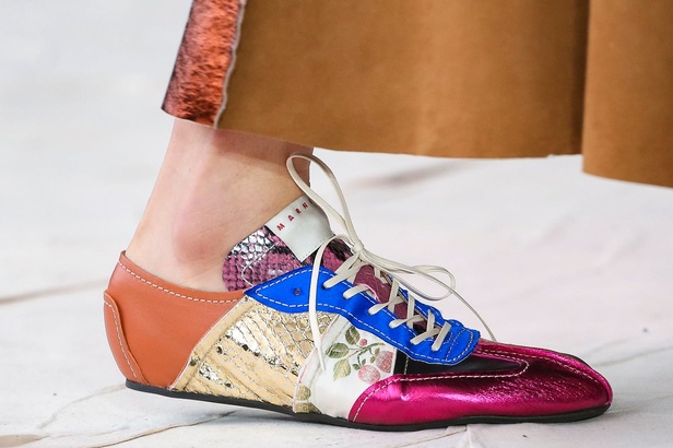 خطوط تجريدية في عرض مجموعة Marni FW20